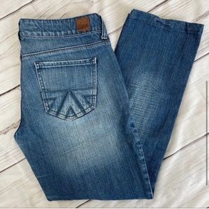 American Eagle 77 Straight Jeans Ripped size 8 low waisted